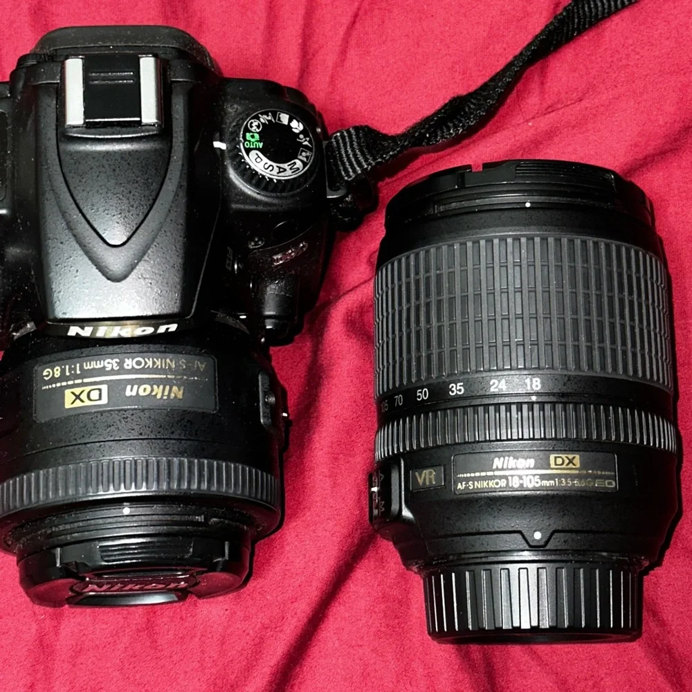 Nikon D90 Black DSLR Camera with Lens Charger & Battery- Used